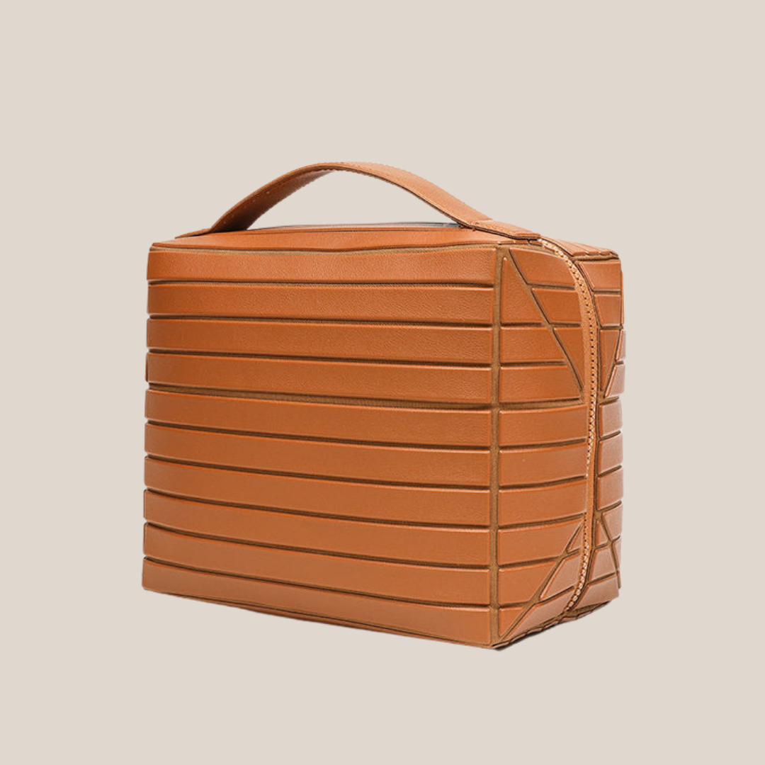 حقيبة تنظيم مكياج جلد طبيعي بتصميم خارجي أنيق مع مقبض علوي عملي