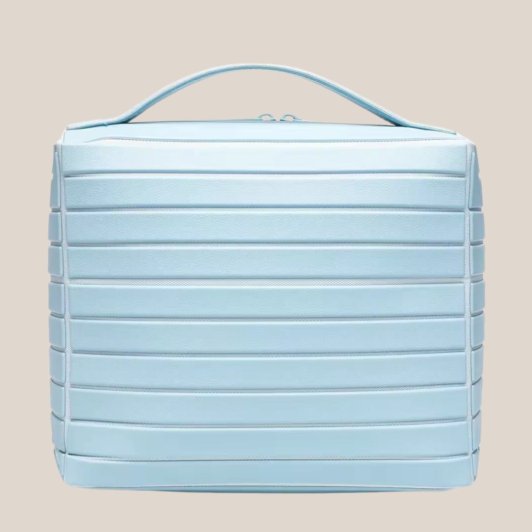 حقيبة تنظيم مكياج جلد طبيعي باللون الأزرق الفاتح